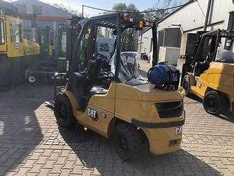 Použité vysokozdvižné vozíky CATERPILLAR CAT GP35N GAS VIERRADFRONTSTAPLER (13063305)