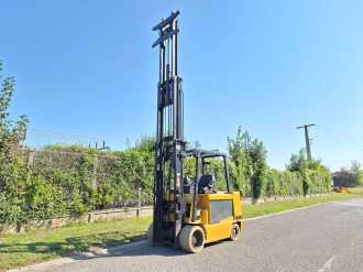 Použité vysokozdvižné vozíky CATERPILLAR EC55N ELEKTRO VIERRADFRONTSTAPLER (12438026)