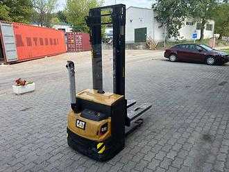 Použité vysokozdvižné vozíky CATERPILLAR NSP12N2 ELEKTRO HOCHHUBWAGENMANUELLELEKTRISCH (12983985)