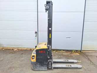 Použité vysokozdvižné vozíky CATERPILLAR NSP16N2 ELEKTRO HOCHHUBWAGENDEICHSEL (12905865)