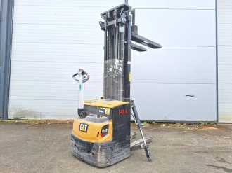 Použité vysokozdvižné vozíky CATERPILLAR NSP16N2 ELEKTRO HOCHHUBWAGENDEICHSEL (12905865)