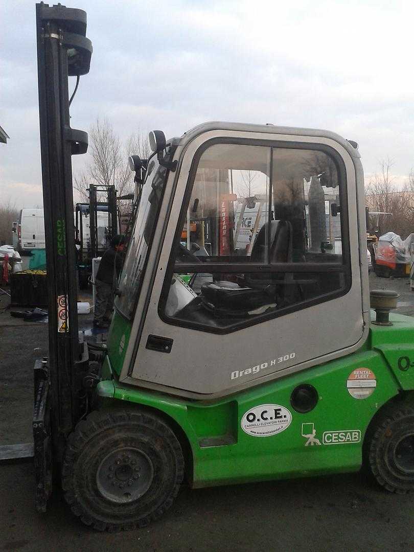 Použité vysokozdvižné vozíky CESAB DRAGO H300 DIESEL VIERRADFRONTSTAPLER (11562833)