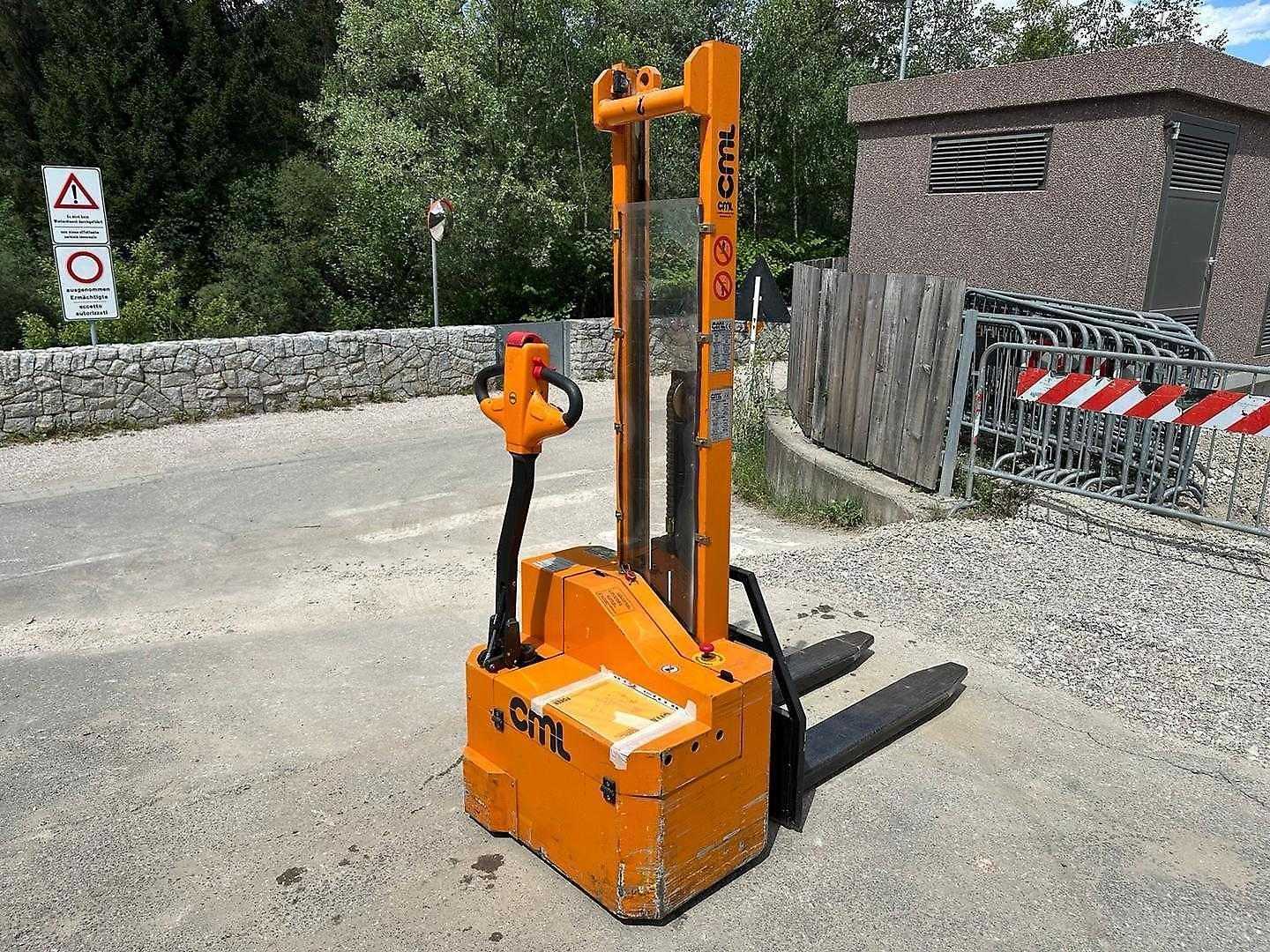 Použité vysokozdvižné vozíky CML POKER 1610 - 1600mm ELEKTRO HOCHHUBWAGENDEICHSEL (13057562)