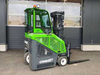 Použité vysokozdvižné vozíky COMBILIFT CB2500D NEUMASCHINE DIESEL SEITENSTAPLER (13041609)
