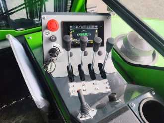 Použité vysokozdvižné vozíky COMBILIFT CB2500D NEUMASCHINE DIESEL SEITENSTAPLER (13041609)
