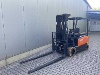Použité vysokozdvižné vozíky DOOSAN B35X-7 ELEKTRO VIERRADFRONTSTAPLER (13061014)