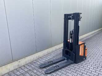 Použité vysokozdvižné vozíky DOOSAN BSL14S-7 ELEKTRO HOCHHUBWAGENDEICHSEL (13061013)