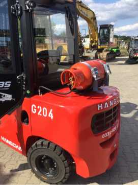 Použité vysokozdvižné vozíky HANGCHA CPYD35-XH21F GAS VIERRADFRONTSTAPLER (13011578)