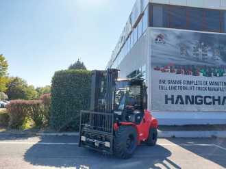 Použité vysokozdvižné vozíky HANGCHA TT35-2 (CPCD35-X2W98E-RT2) DIESEL GELAENDESTAPLER (12987694) backdrop