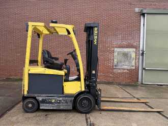 Použité vysokozdvižné vozíky HYSTER E2.5XN MWB ELEKTRO VIERRADFRONTSTAPLER (13071750)