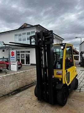 Použité vysokozdvižné vozíky HYSTER H 2.5 FT GAS VIERRADFRONTSTAPLER (13076211)