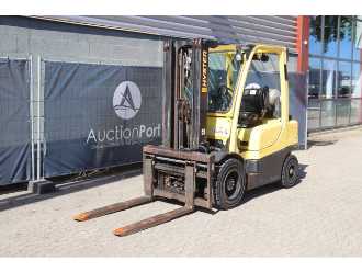 Použité vysokozdvižné vozíky HYSTER H2 5FT GAS VIERRADFRONTSTAPLER (13063409)