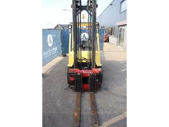 Použité vysokozdvižné vozíky HYSTER H3.00XM DIESEL VIERRADFRONTSTAPLER (13064632)
