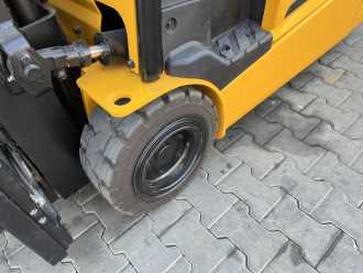 Použité vysokozdvižné vozíky HYUNDAI 20BT-9U ELEKTRO DREIRADFRONTSTAPLER (13028732)