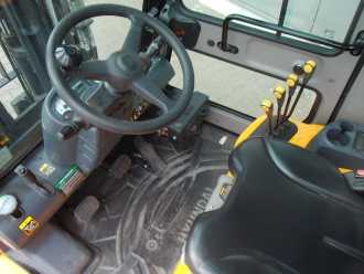 Použité vysokozdvižné vozíky HYUNDAI 30L-7A GAS VIERRADFRONTSTAPLER (13074625)