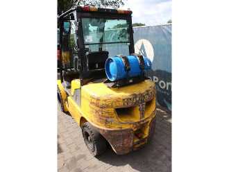 Použité vysokozdvižné vozíky HYUNDAI 33L-7A GAS VIERRADFRONTSTAPLER (13064287)
