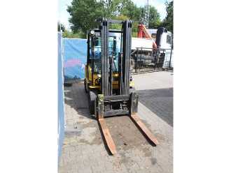 Použité vysokozdvižné vozíky HYUNDAI 33L-7A GAS VIERRADFRONTSTAPLER (13064287)