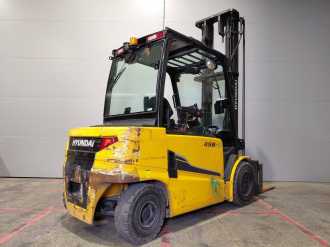 Použité vysokozdvižné vozíky HYUNDAI 45B9 ELEKTRO VIERRADFRONTSTAPLER (13048340)
