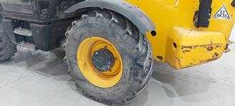 Použité vysokozdvižné vozíky JCB 540V140 DIESEL TELESKOPARMSTAPLER (13003903)