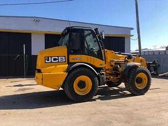 Použité vysokozdvižné vozíky JCB TM 320W T4F DIESEL TELESKOPARMSTAPLER (13063873)
