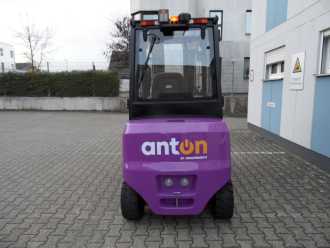 Použité vysokozdvižné vozíky JUNGHEINRICH AntOn CBH 3.0 - Triplex - Kabine - NEU! ELEKTRO VIERRADFRONTSTAPLER (13029464)