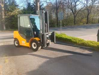 Použité vysokozdvižné vozíky JUNGHEINRICH DFG 545s DIESEL VIERRADFRONTSTAPLER (12966245)