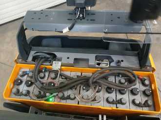 Použité vysokozdvižné vozíky JUNGHEINRICH ECE 225 1150 ELEKTRO NIEDERHUBWAGENFAHRERSTAND (13072254)
