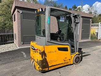 Použité vysokozdvižné vozíky JUNGHEINRICH EFG 216 - 440DZ ELEKTRO DREIRADFRONTSTAPLER (13068394)