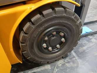 Použité vysokozdvižné vozíky JUNGHEINRICH EFG 216 SP GE 115 464 DZ ELEKTRO VIERRADFRONTSTAPLER (13065604)