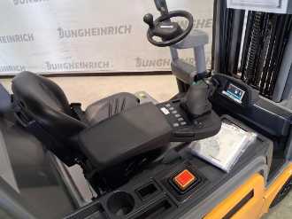 Použité vysokozdvižné vozíky JUNGHEINRICH EFG 216k MP GE 100-480 DZ ELEKTRO VIERRADFRONTSTAPLER (13073742)