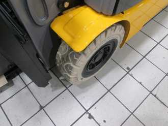 Použité vysokozdvižné vozíky JUNGHEINRICH EFG 216k SP GE 130-330 ZT ELEKTRO VIERRADFRONTSTAPLER (12959009)