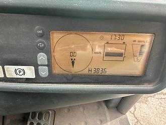 Použité vysokozdvižné vozíky JUNGHEINRICH EFG 220 - 330ZZ ELEKTRO DREIRADFRONTSTAPLER (13076940)