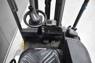 Použité vysokozdvižné vozíky JUNGHEINRICH EFG 220 /56213/ ELEKTRO DREIRADFRONTSTAPLER (13028567)