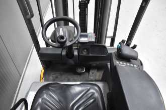 Použité vysokozdvižné vozíky JUNGHEINRICH EFG 220 /56214/ ELEKTRO DREIRADFRONTSTAPLER (13028568)