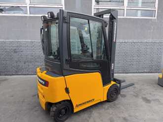Použité vysokozdvižné vozíky JUNGHEINRICH EFG 316 Baujahr 2014 Stunden 3924 Akku 2023 ELEKTRO VIERRADFRONTSTAPLER (13074498)