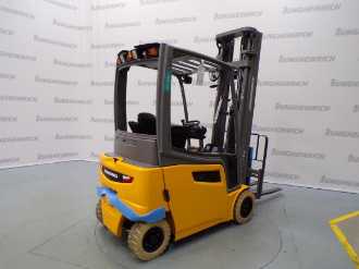 Použité vysokozdvižné vozíky JUNGHEINRICH EFG 318k SP GE 115-600 DZ ELEKTRO VIERRADFRONTSTAPLER (12999842)