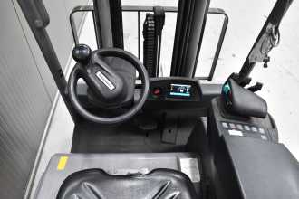 Použité vysokozdvižné vozíky JUNGHEINRICH EFG 320 /58921/ ELEKTRO VIERRADFRONTSTAPLER (13069532)