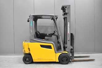 Použité vysokozdvižné vozíky JUNGHEINRICH EFG 320 /58923/ ELEKTRO VIERRADFRONTSTAPLER (13069542)