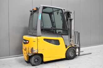 Použité vysokozdvižné vozíky JUNGHEINRICH EFG 425 k /58916/ ELEKTRO VIERRADFRONTSTAPLER (13069529)