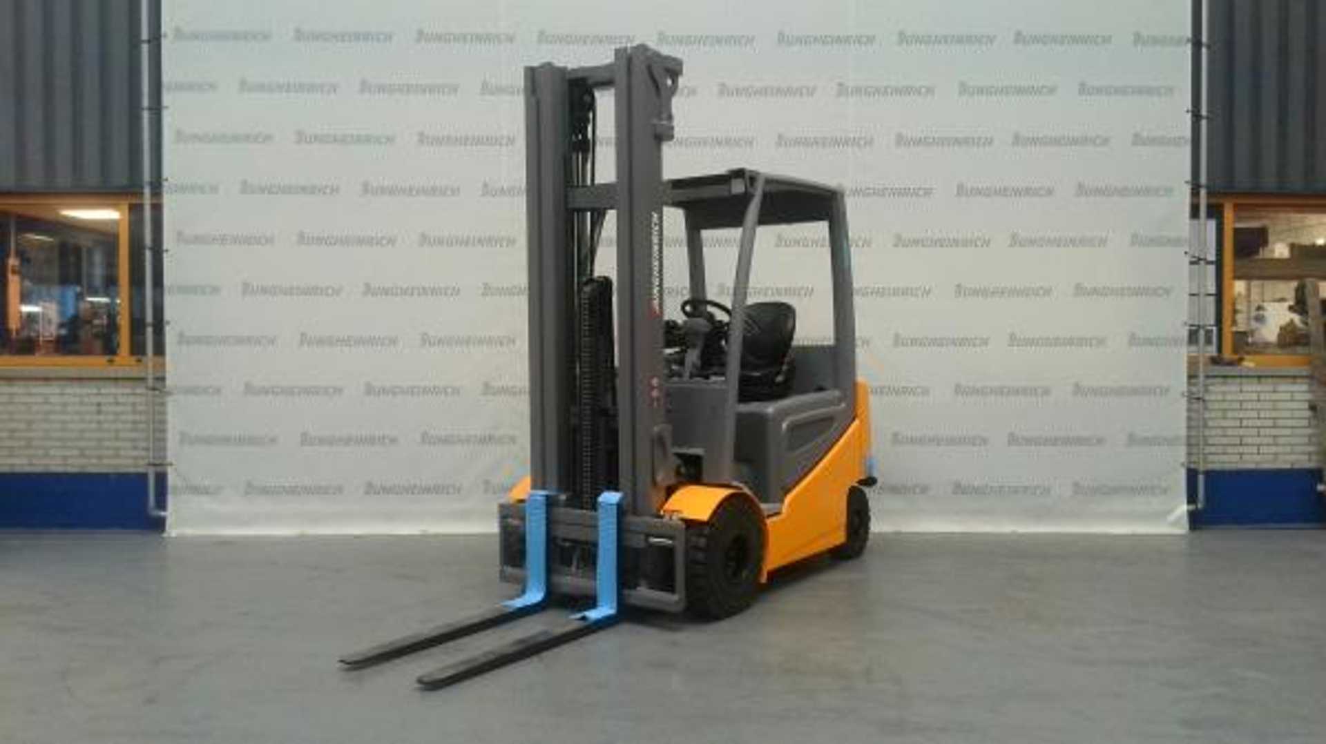 Použité vysokozdvižné vozíky JUNGHEINRICH EFG 425k SP GE 115-600 DZ ELEKTRO VIERRADFRONTSTAPLER (13066460)