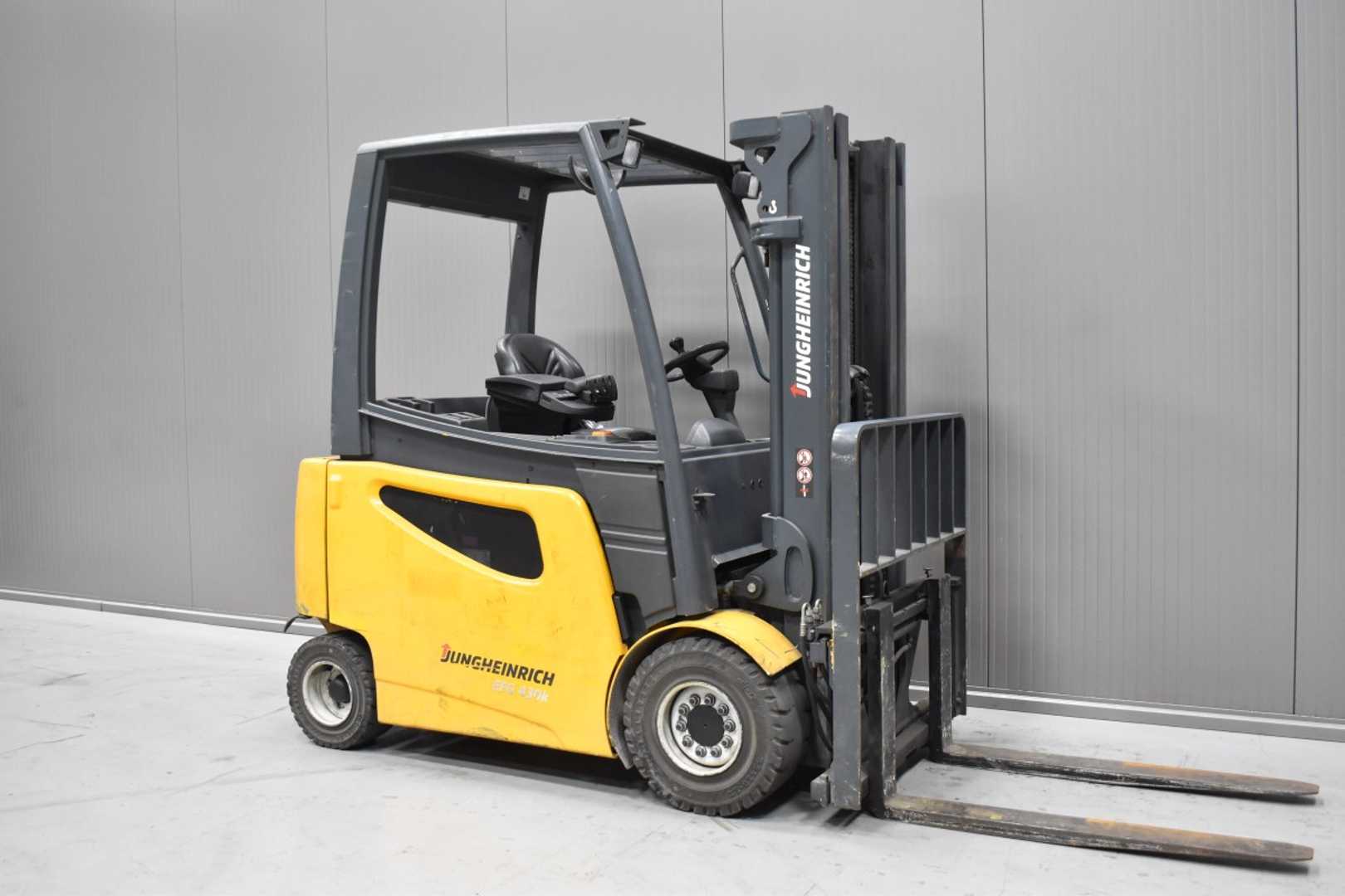 Použité vysokozdvižné vozíky JUNGHEINRICH EFG 430 k /57651/ ELEKTRO VIERRADFRONTSTAPLER (13065589)