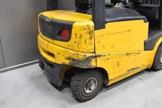Použité vysokozdvižné vozíky JUNGHEINRICH EFG-VAC 22 /54587/ ELEKTRO VIERRADFRONTSTAPLER (12981664)