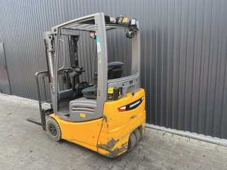Použité vysokozdvižné vozíky JUNGHEINRICH EFG213 ELEKTRO DREIRADFRONTSTAPLER (13040095)