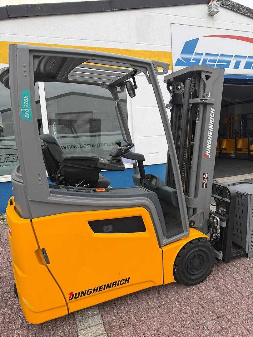 Použité vysokozdvižné vozíky JUNGHEINRICH EFG216k ELEKTRO DREIRADFRONTSTAPLER (13066449)