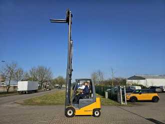 Použité vysokozdvižné vozíky JUNGHEINRICH EFG430K ELEKTRO VIERRADFRONTSTAPLER (13042841)