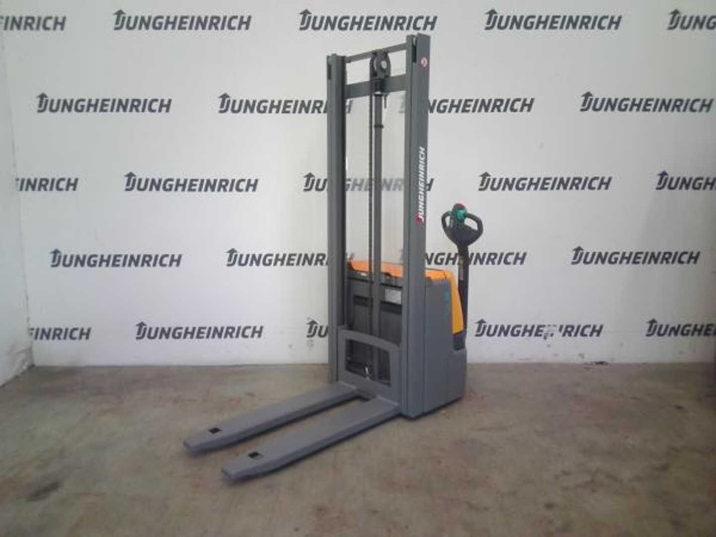 Použité vysokozdvižné vozíky JUNGHEINRICH EJC 110 Li 115-360 ZT ELEKTRO HOCHHUBWAGENDEICHSEL (13046911)