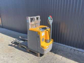 Použité vysokozdvižné vozíky JUNGHEINRICH EJD222 ELEKTRO HOCHHUBWAGENDEICHSEL (13065415)