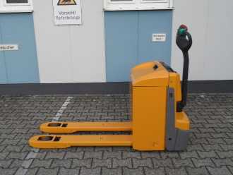 Použité vysokozdvižné vozíky JUNGHEINRICH EJE 116 - Baujahr 2020 - wenig Stunden ELEKTRO NIEDERHUBWAGENDEICHSEL (13075477) backdrop