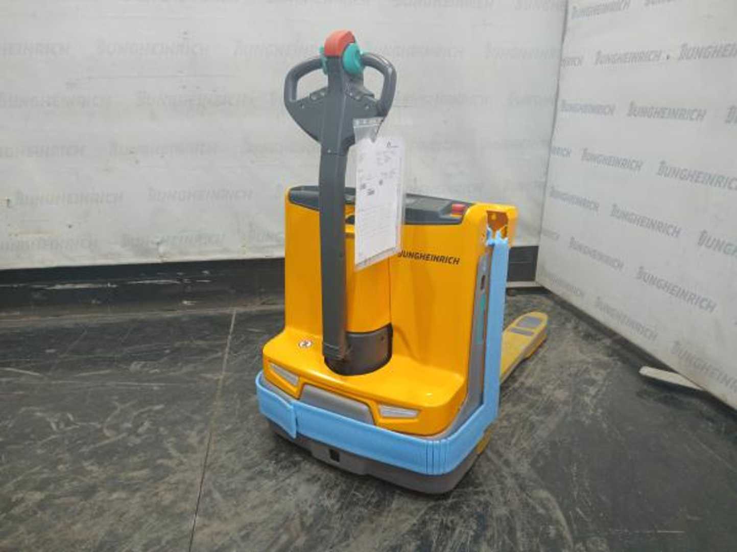 Použité vysokozdvižné vozíky JUNGHEINRICH EJE 116i 21 115 51 ELEKTRO NIEDERHUBWAGENDEICHSEL (13065892)