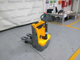 Použité vysokozdvižné vozíky JUNGHEINRICH EJE 116i ELEKTRO NIEDERHUBWAGENDEICHSEL (13015180)